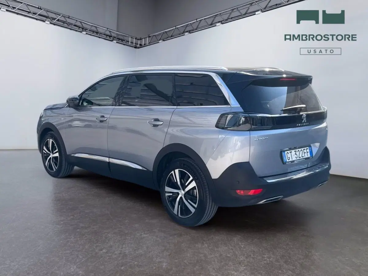 Peugeot 5008 usata a Milano (3)