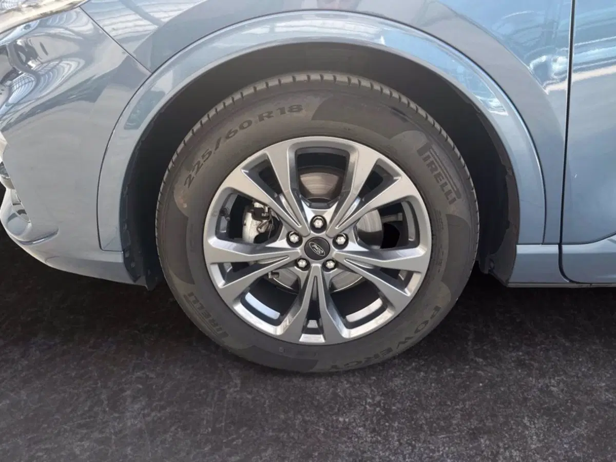 Ford Kuga usata a Milano (10)