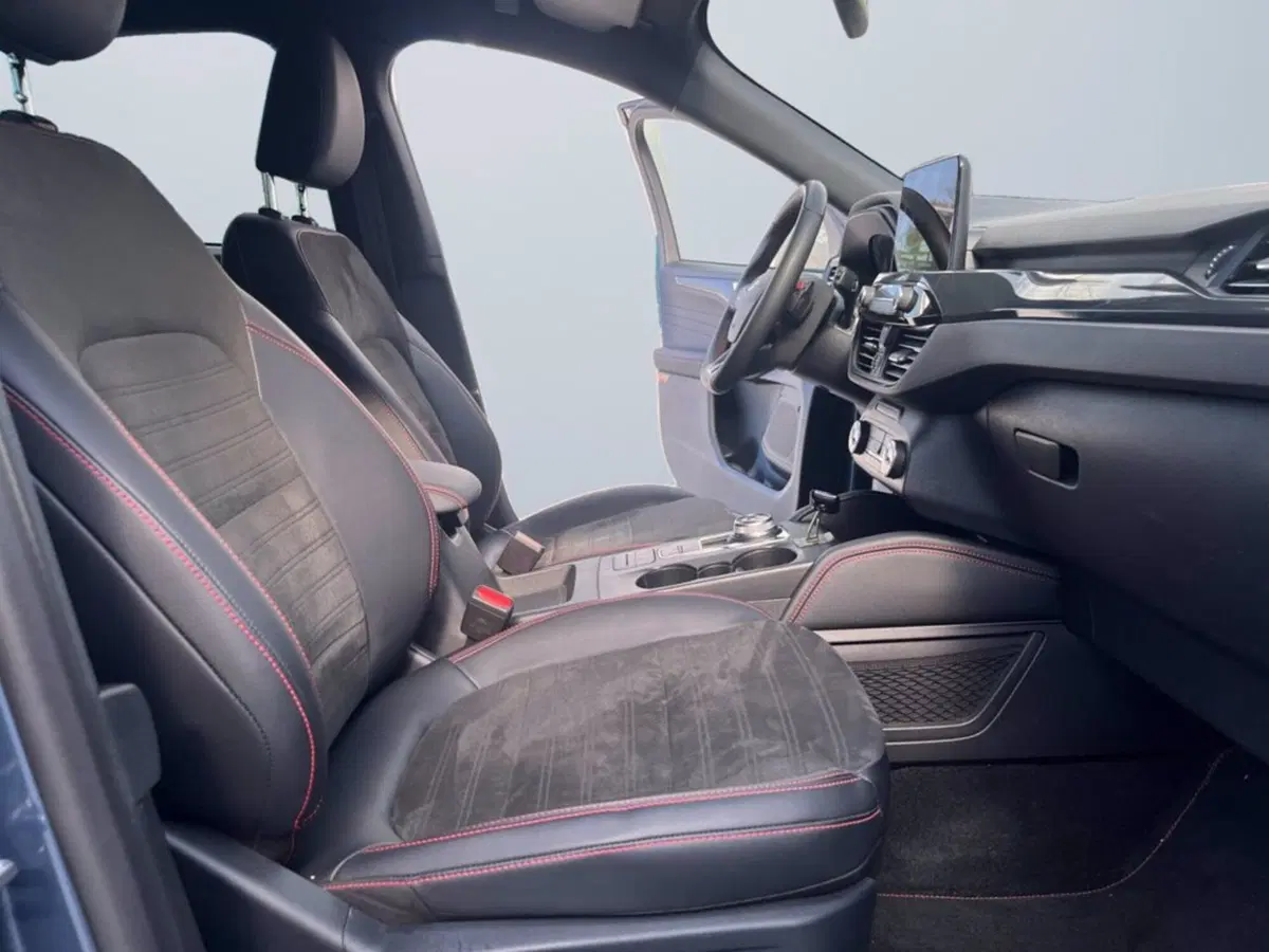 Ford Kuga usata a Milano (16)
