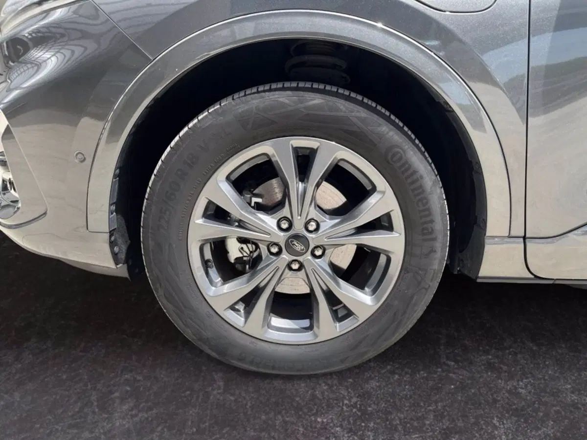 Ford Kuga usata a Milano (9)