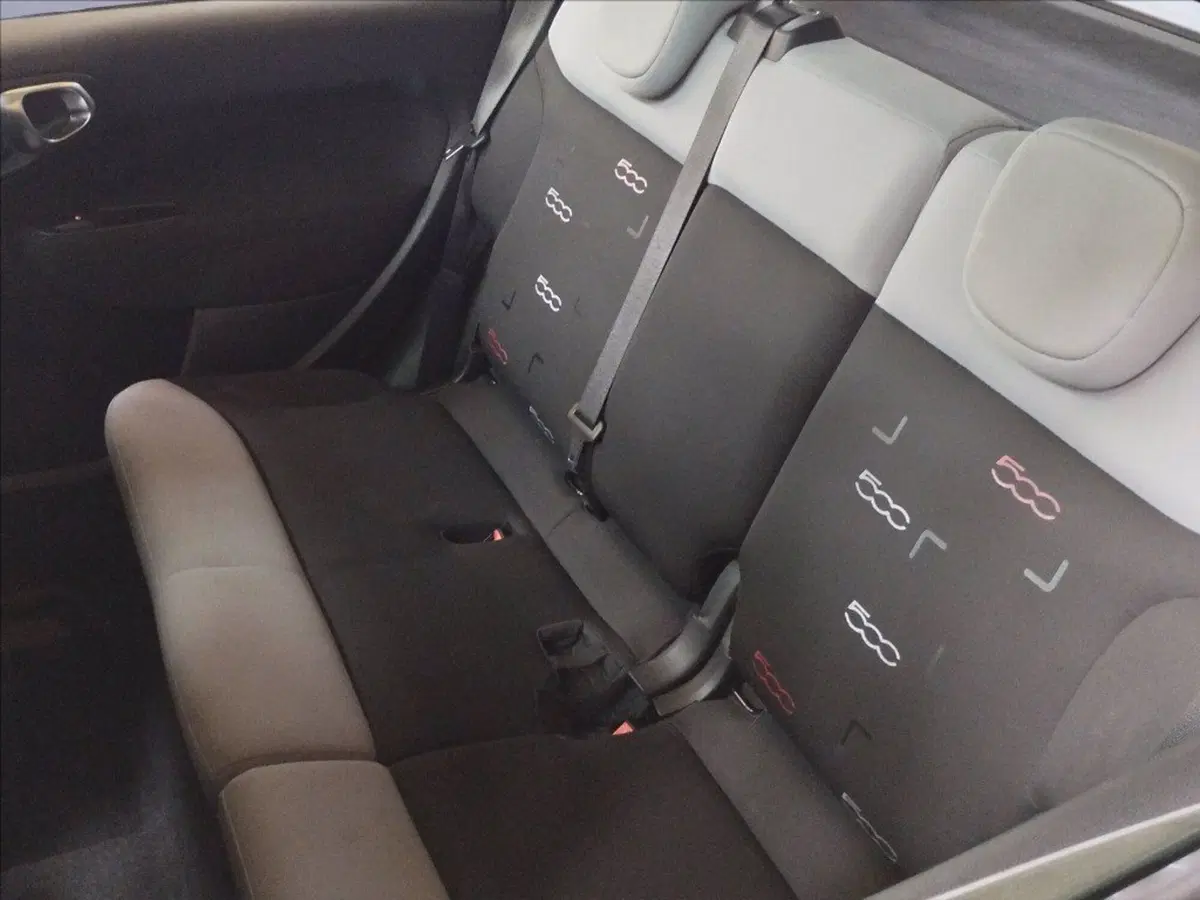 Fiat 500L usata a Milano (9)