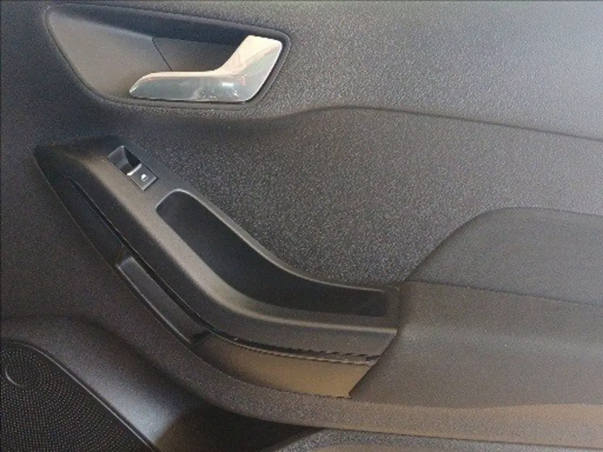 Ford Fiesta usata a Milano (19)