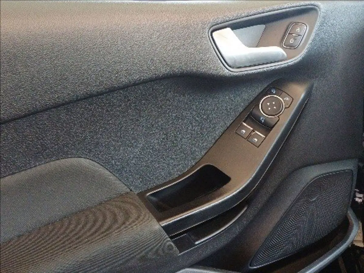 Ford Fiesta usata a Milano (20)