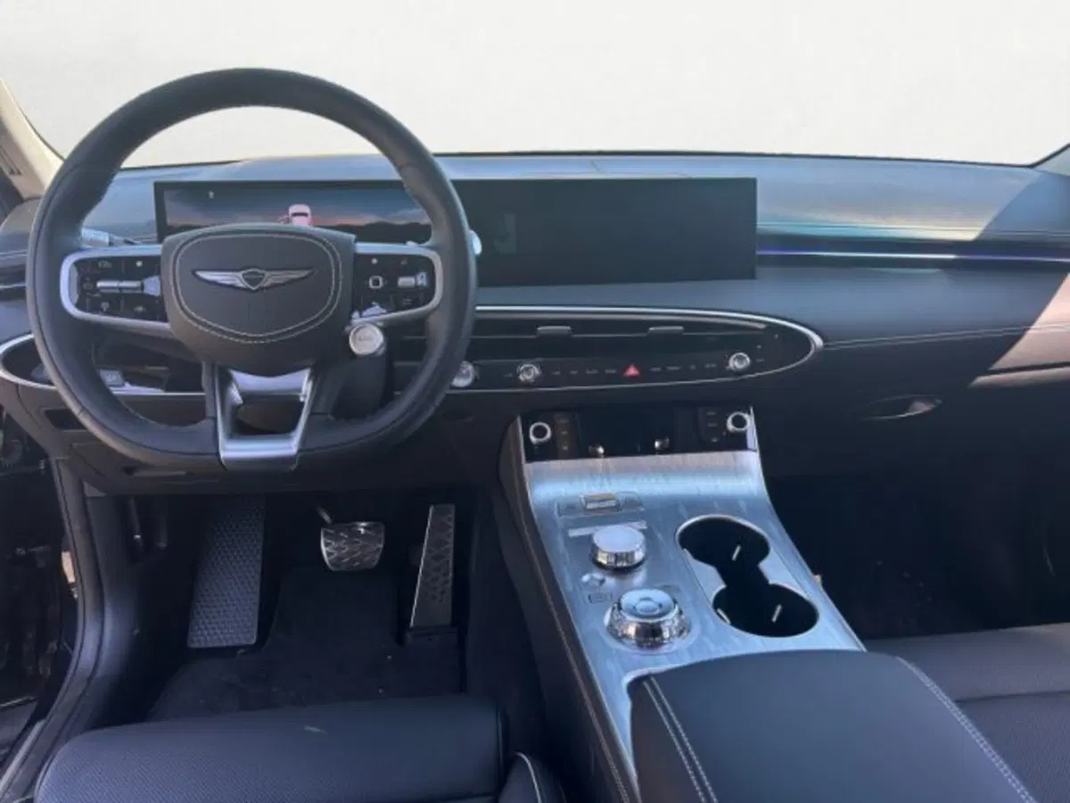 Genesis GV70 nuova a Treviso (9)