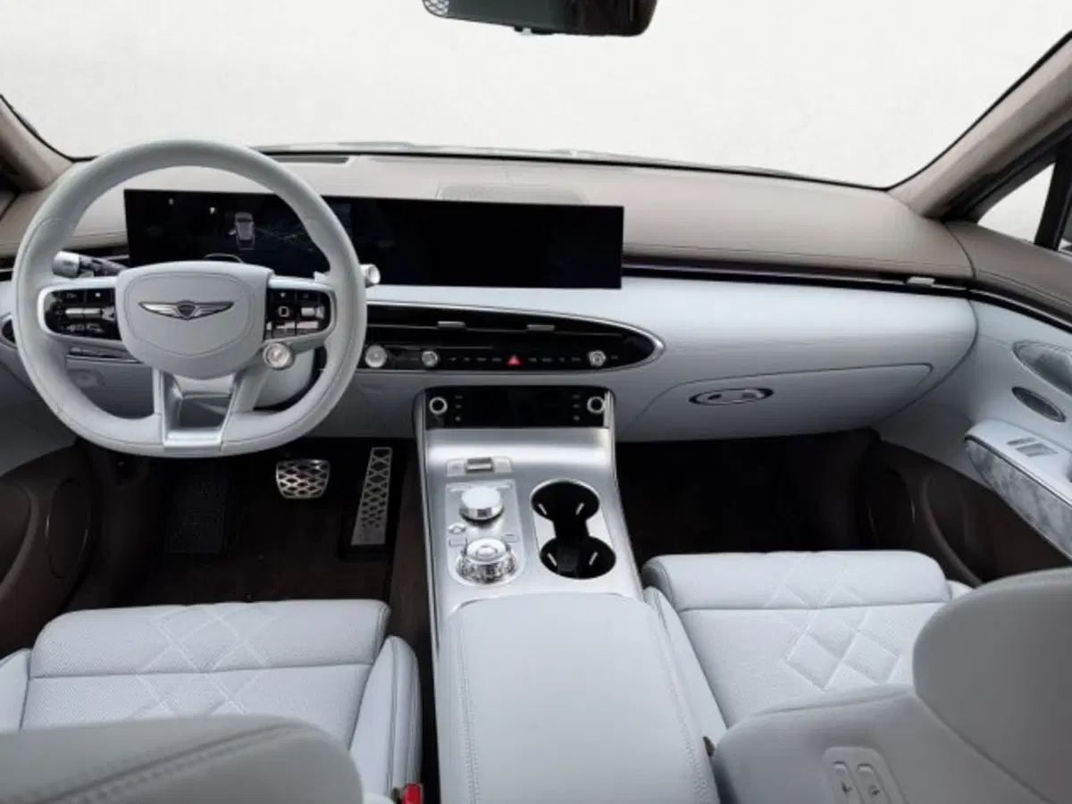 Genesis GV70 nuova a Treviso (12)