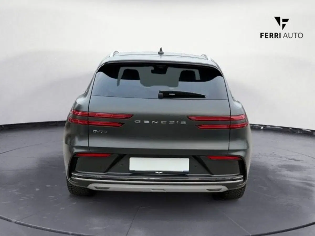 Genesis GV70 nuova a Treviso (8)