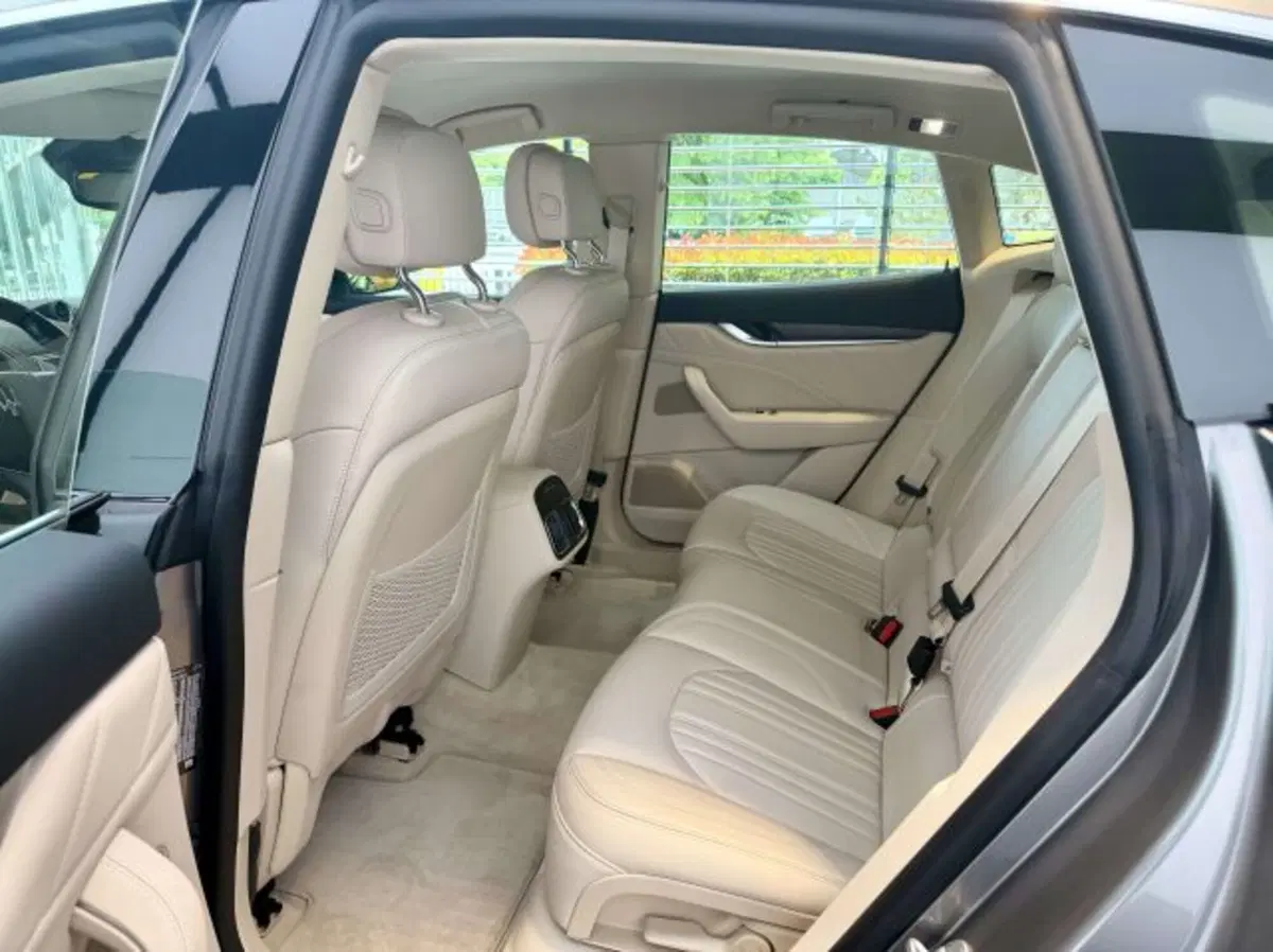 Maserati Levante usata a Torino (8)