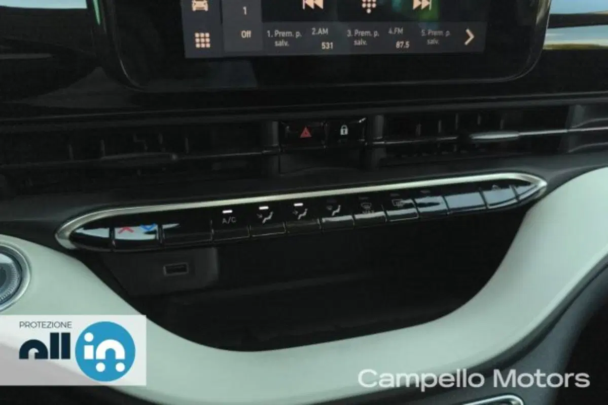 Fiat 500e usata a Venezia (12)