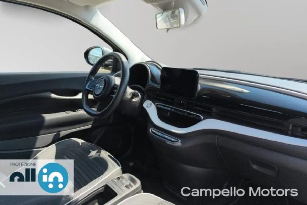 Fiat 500e usata a Venezia (15)