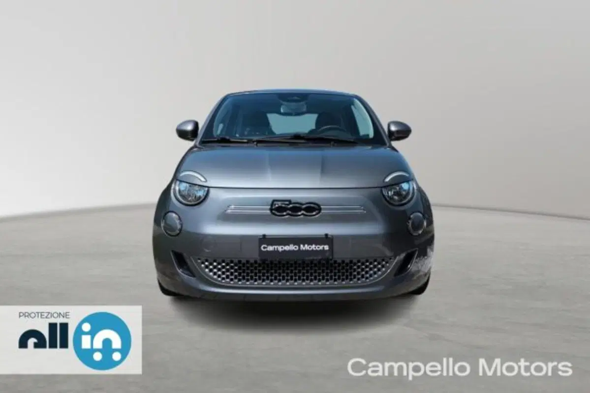 Fiat 500e usata a Venezia (2)