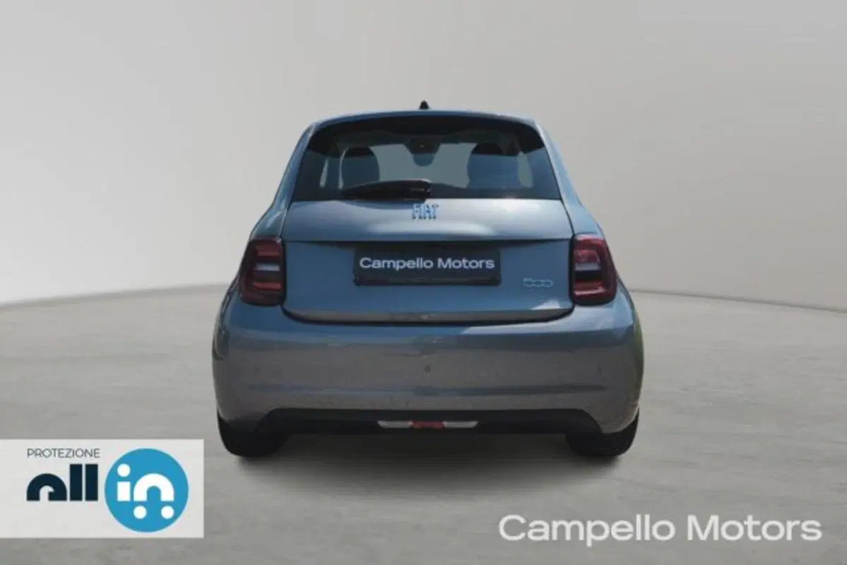 Fiat 500e usata a Venezia (4)