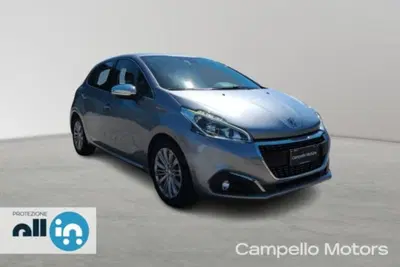 Peugeot 208 BlueHDi 100 Stop&amp;Start 5 porte Allure del 2019 usata a Venezia