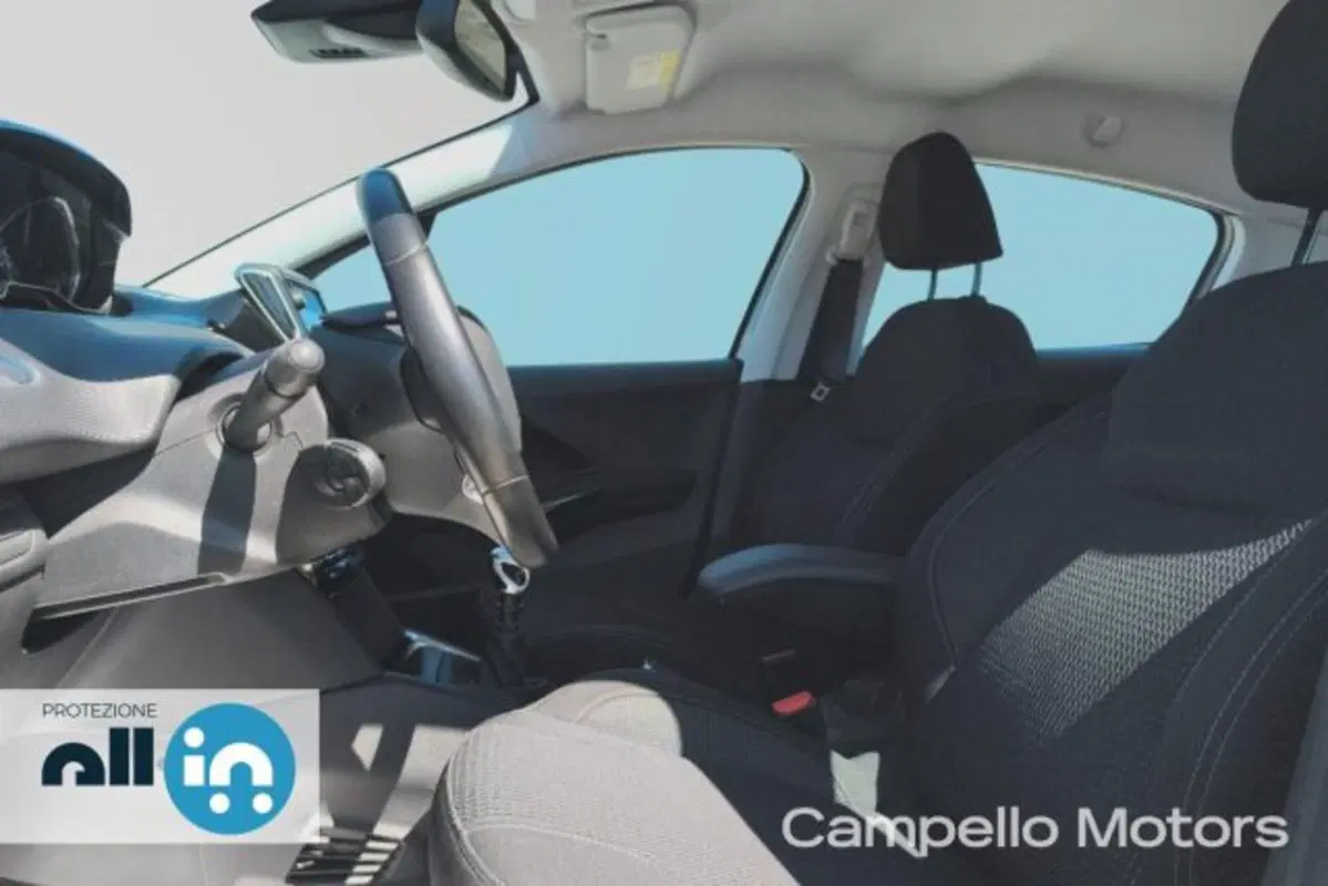 Peugeot 208 usata a Venezia (5)