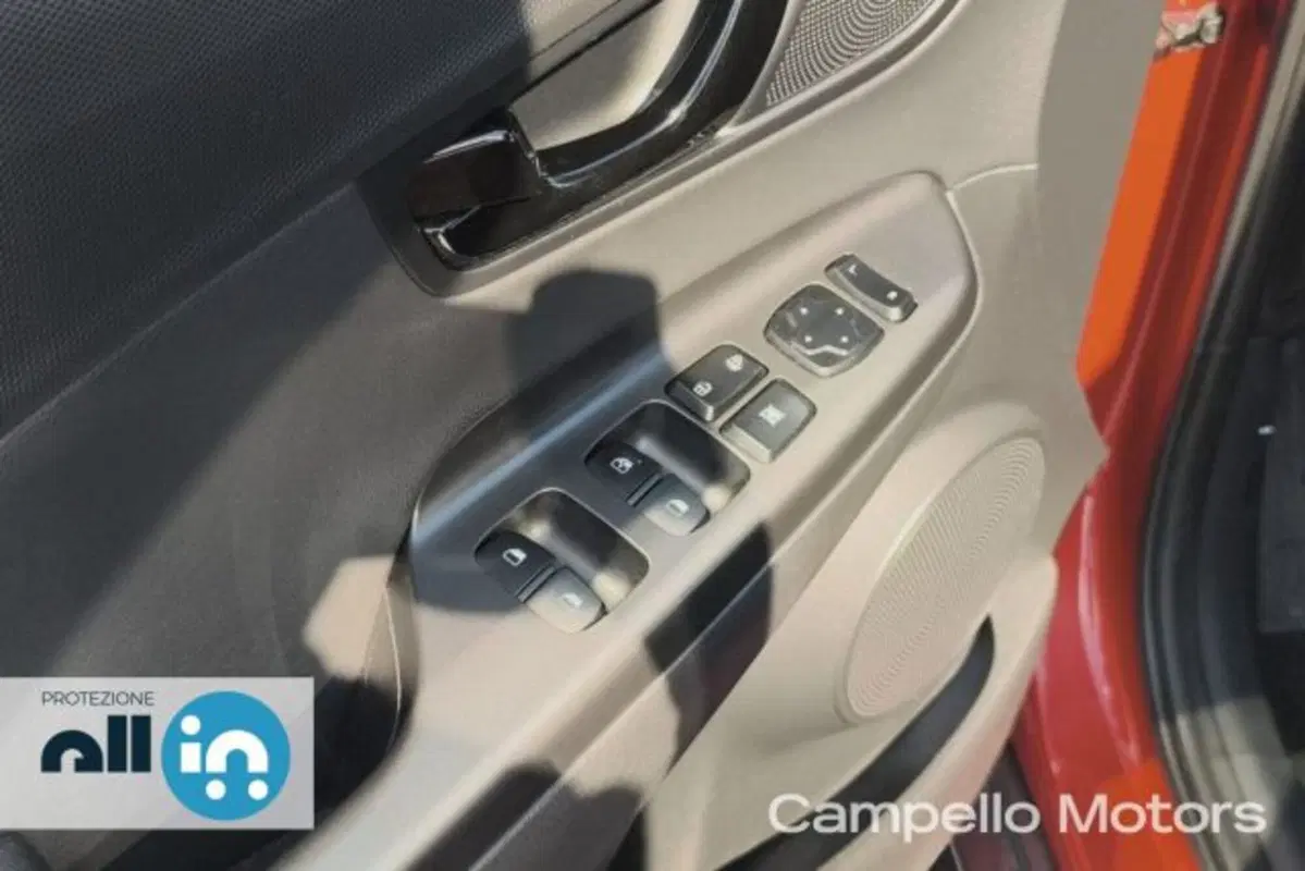 Hyundai Kona usata a Venezia (16)