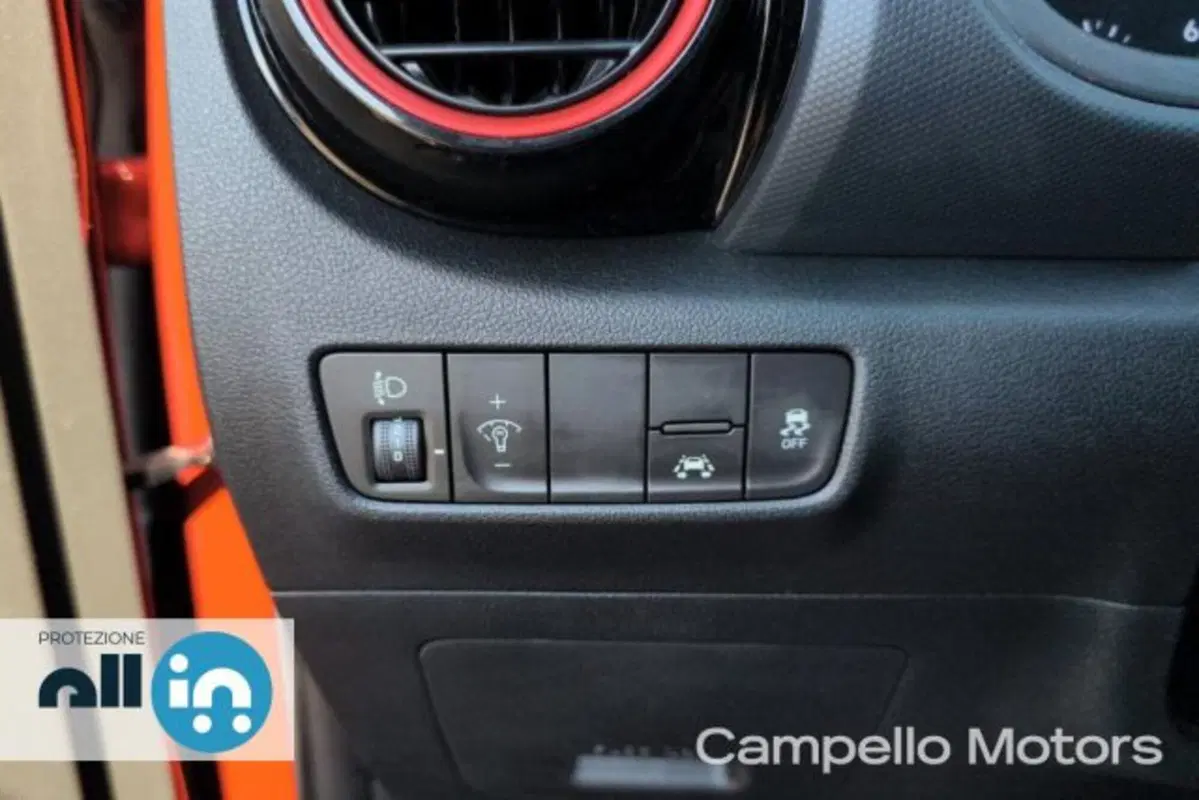 Hyundai Kona usata a Venezia (17)