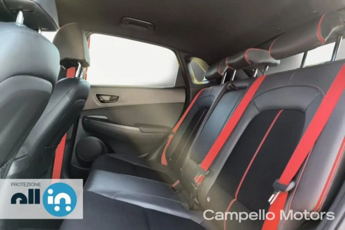 Hyundai Kona usata a Venezia (6)