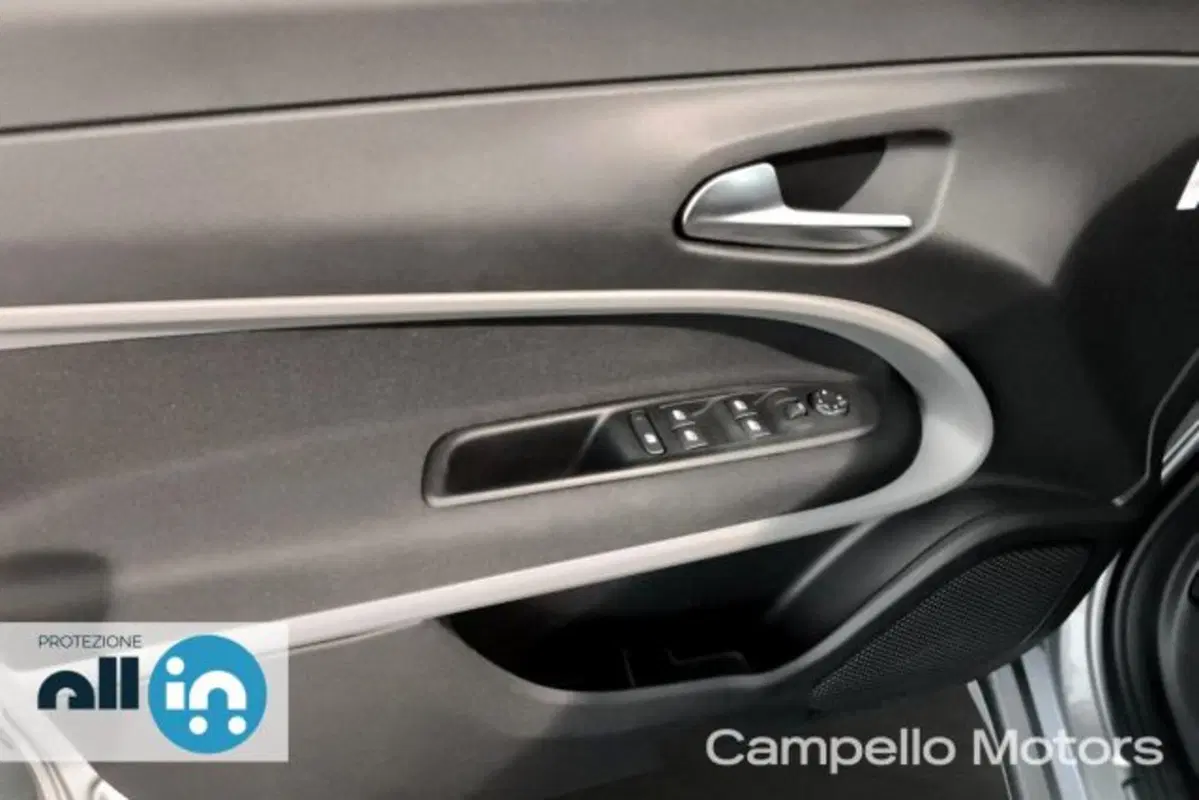 Jeep Avenger usata a Venezia (11)