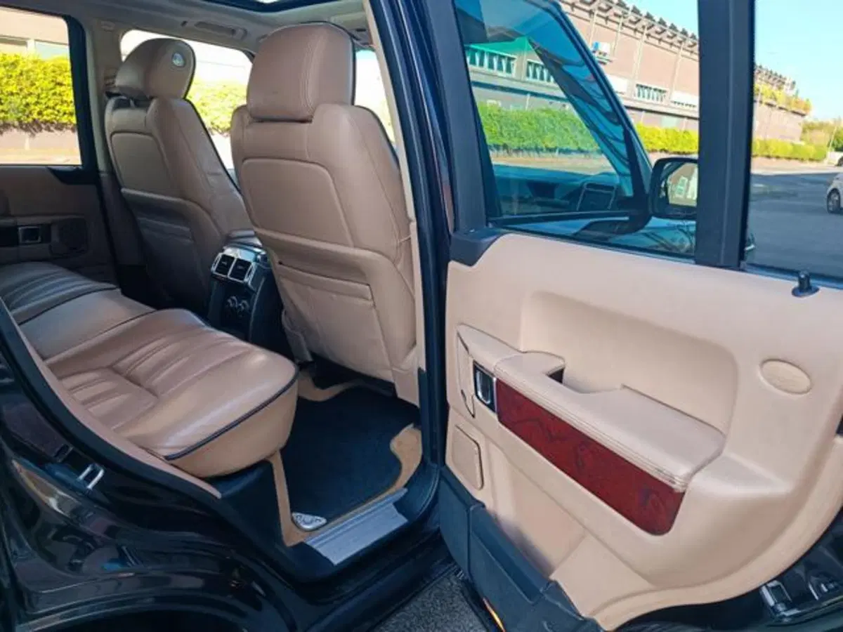 Land Rover Range Rover usata a Pisa (13)