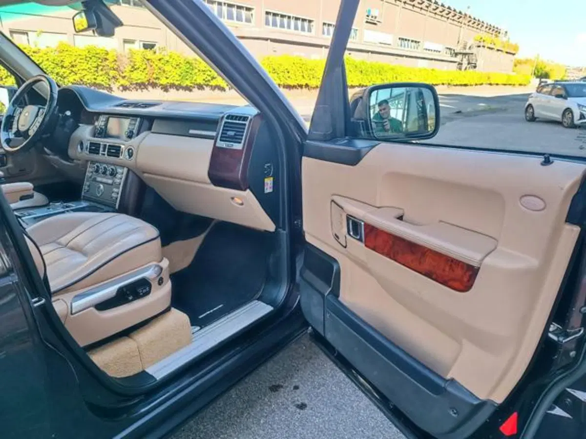 Land Rover Range Rover usata a Pisa (16)