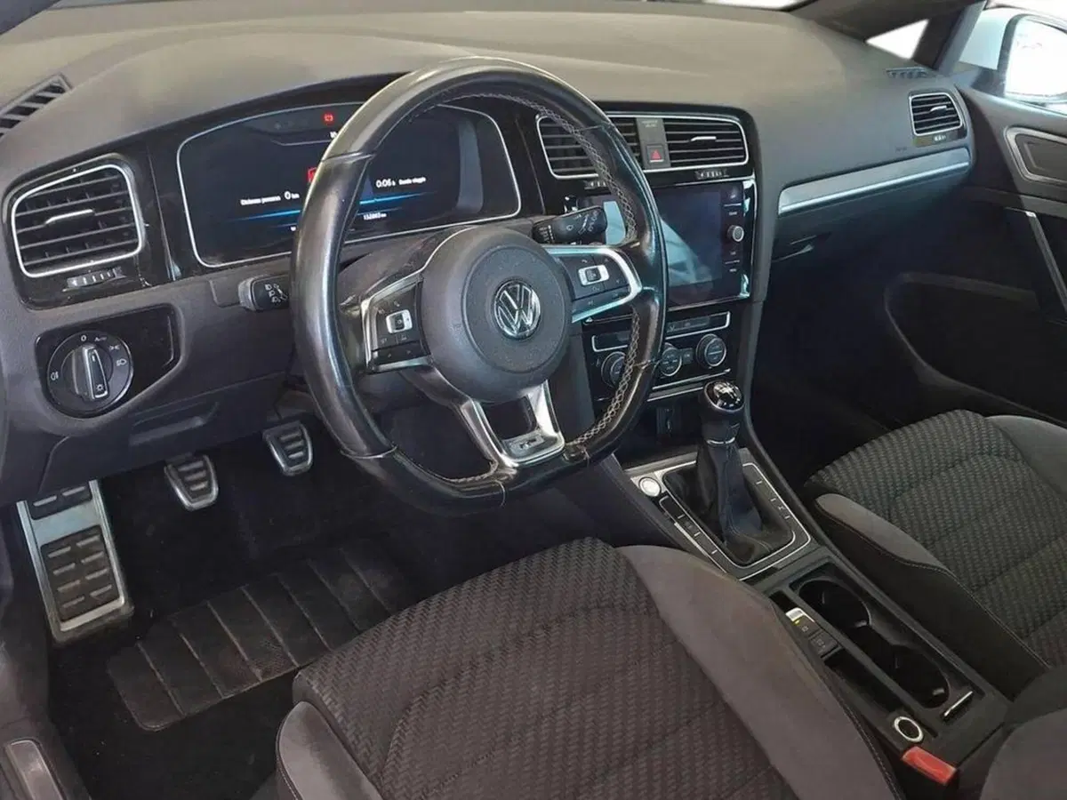 Volkswagen Golf usata a Torino (11)