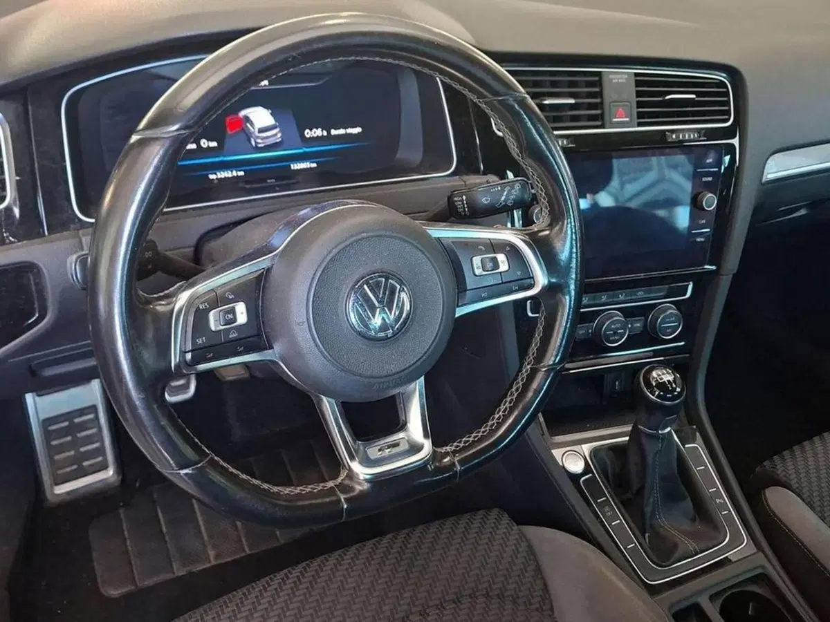 Volkswagen Golf usata a Torino (12)