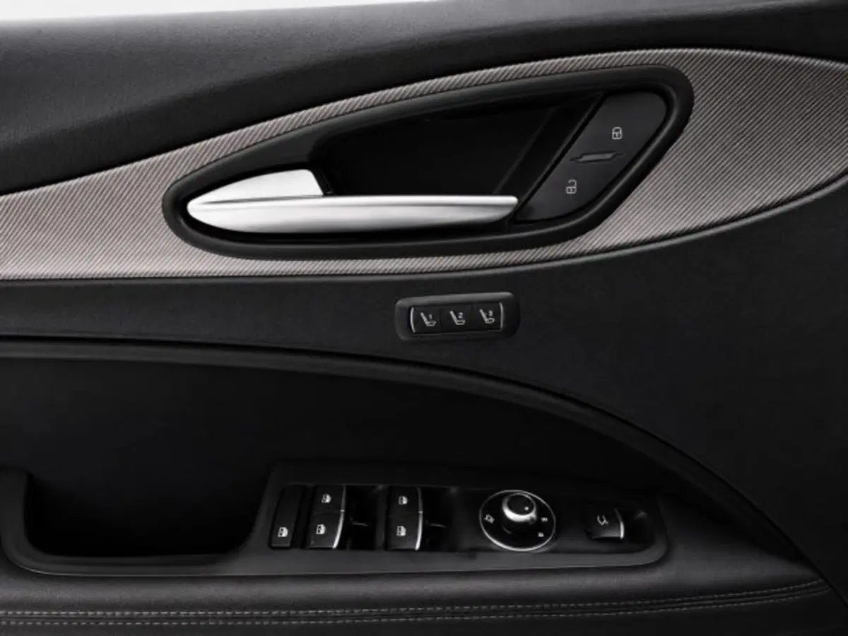 Alfa Romeo Stelvio usata a Firenze (16)