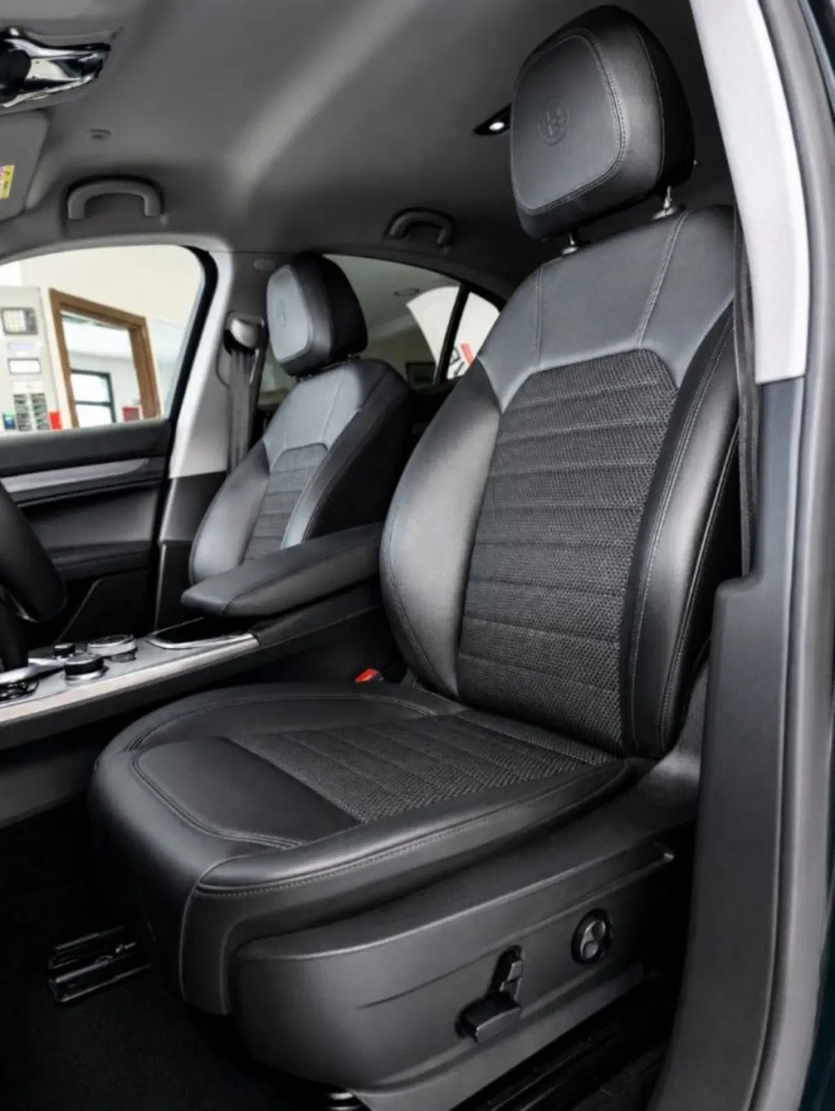 Alfa Romeo Stelvio usata a Firenze (19)