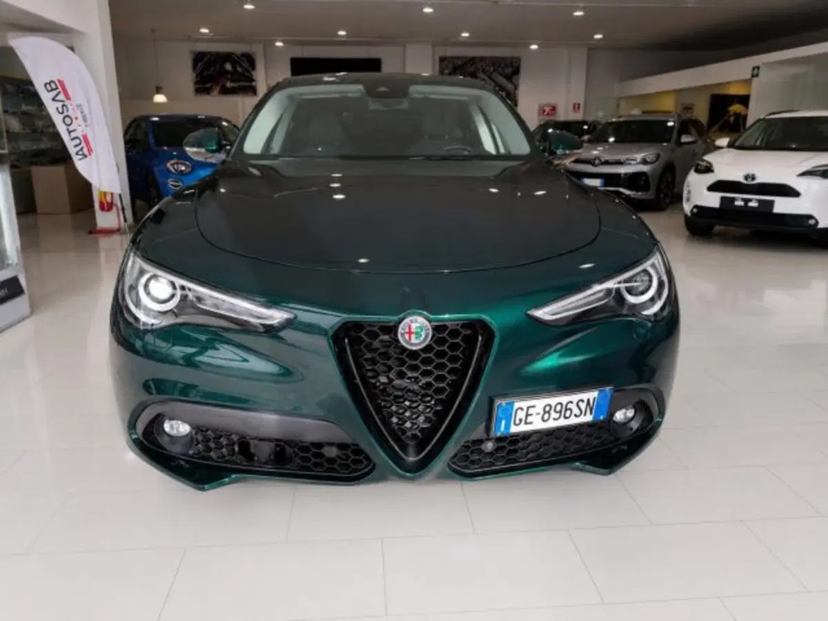 Alfa Romeo Stelvio usata a Firenze (3)