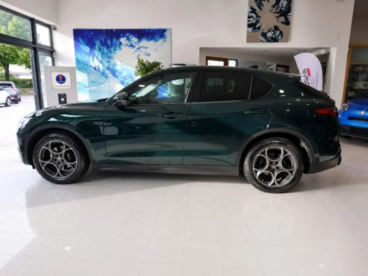 Alfa Romeo Stelvio usata a Firenze (4)