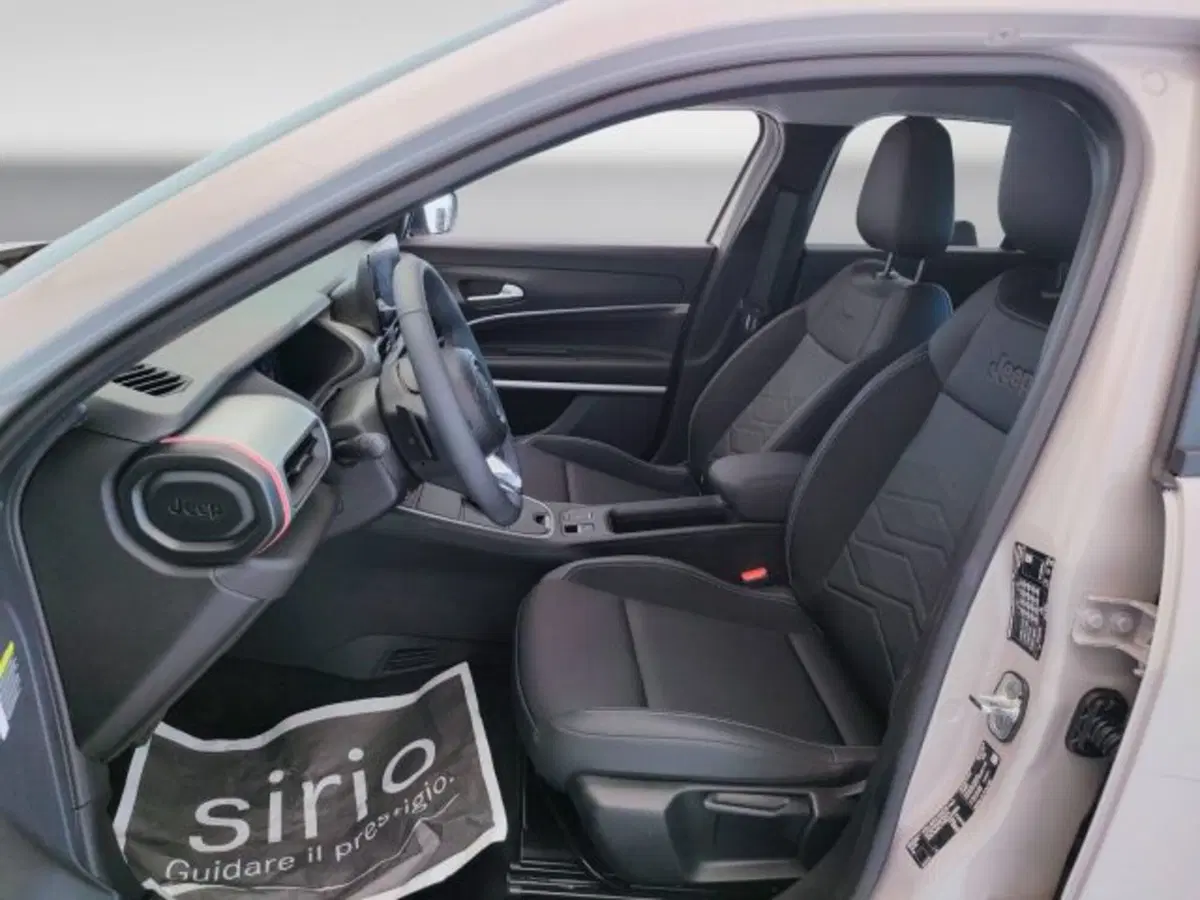 Jeep Avenger usata a Teramo (14)