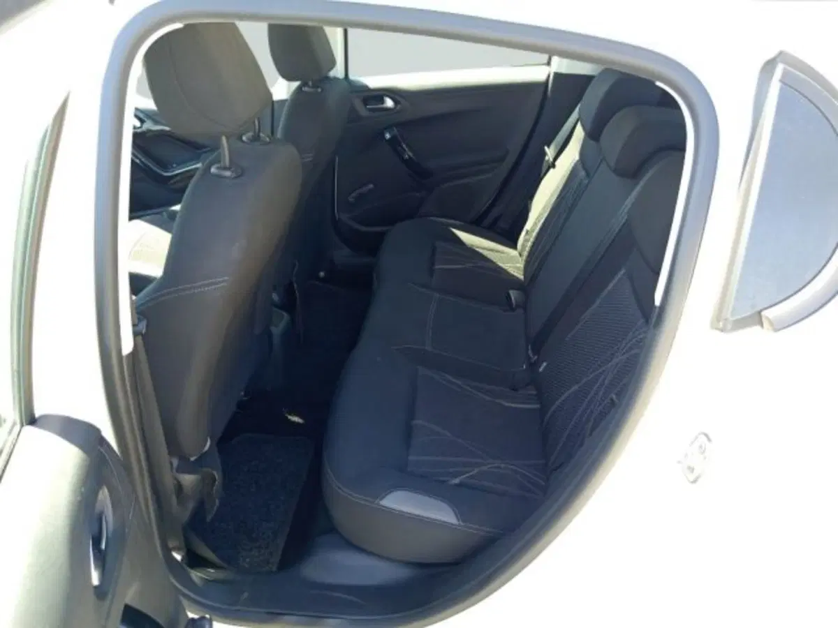Peugeot 208 usata a Frosinone (10)