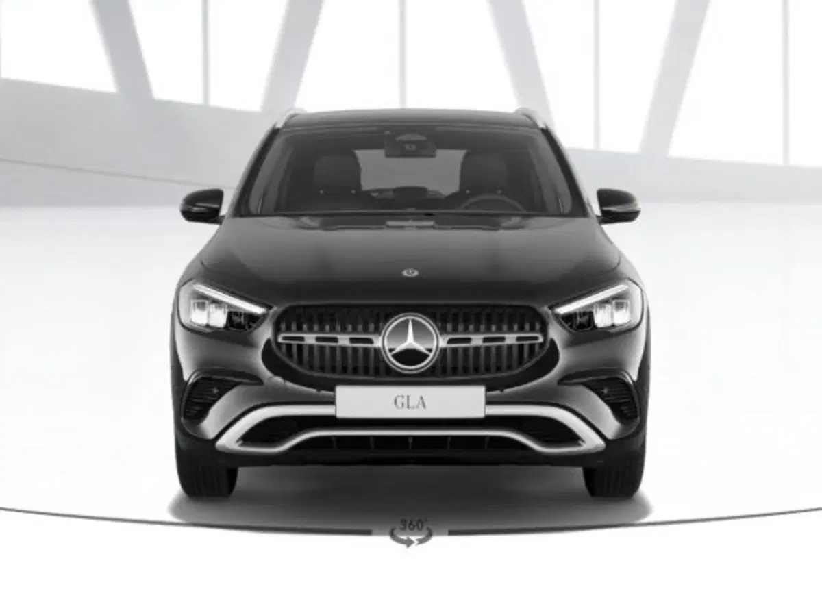 Mercedes-Benz GLA SUV nuova a Verona (3)