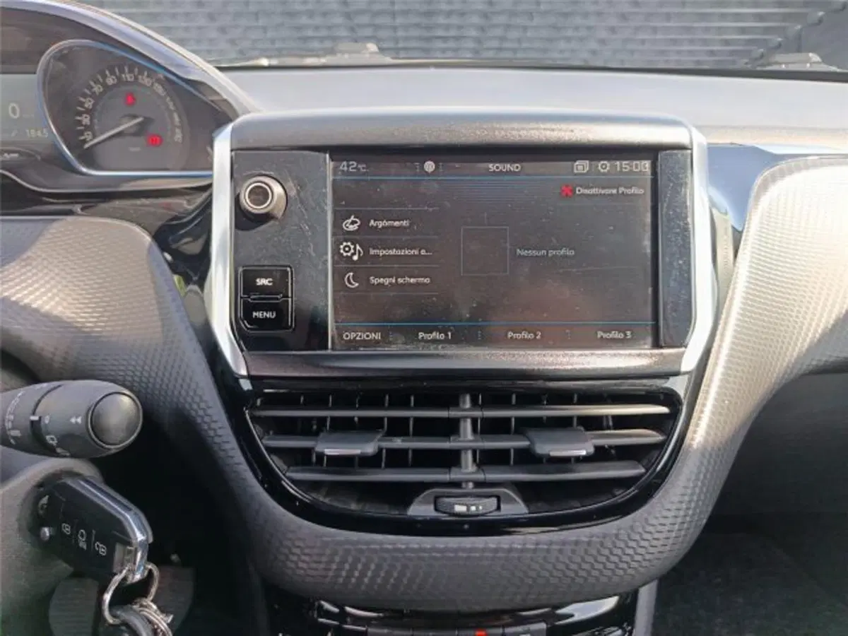 Peugeot 2008 usata a Bari (16)