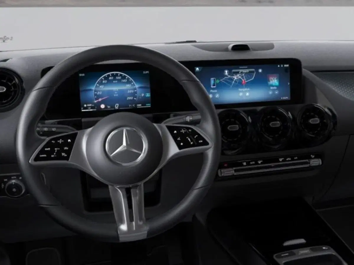 Mercedes-Benz GLA SUV nuova a Verona (8)