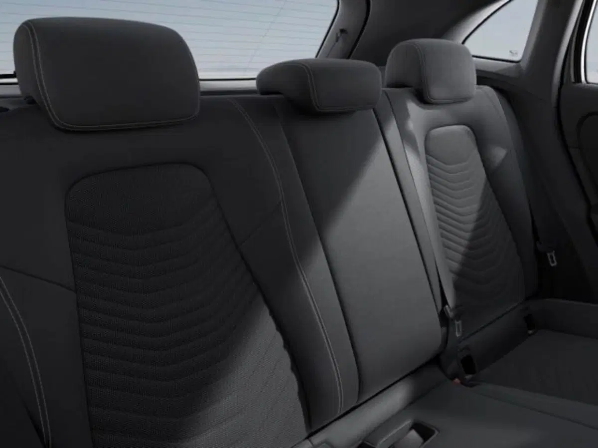 Mercedes-Benz GLA SUV nuova a Verona (6)