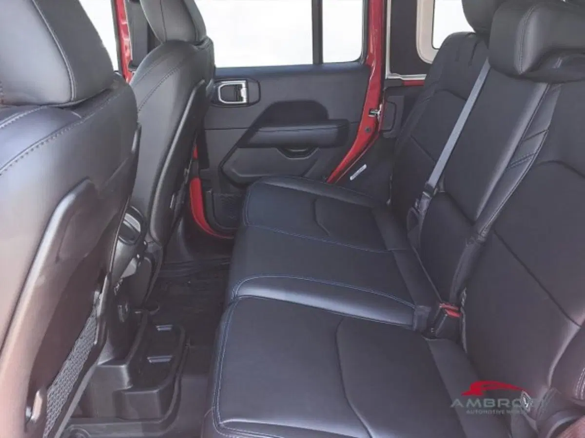 Jeep Wrangler Unlimited usata a Perugia (10)