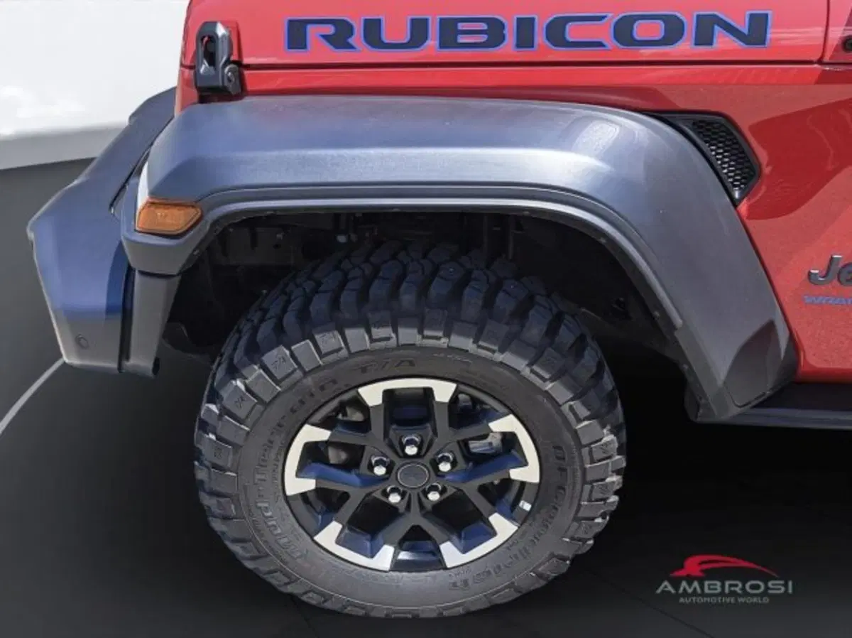 Jeep Wrangler Unlimited usata a Perugia (13)