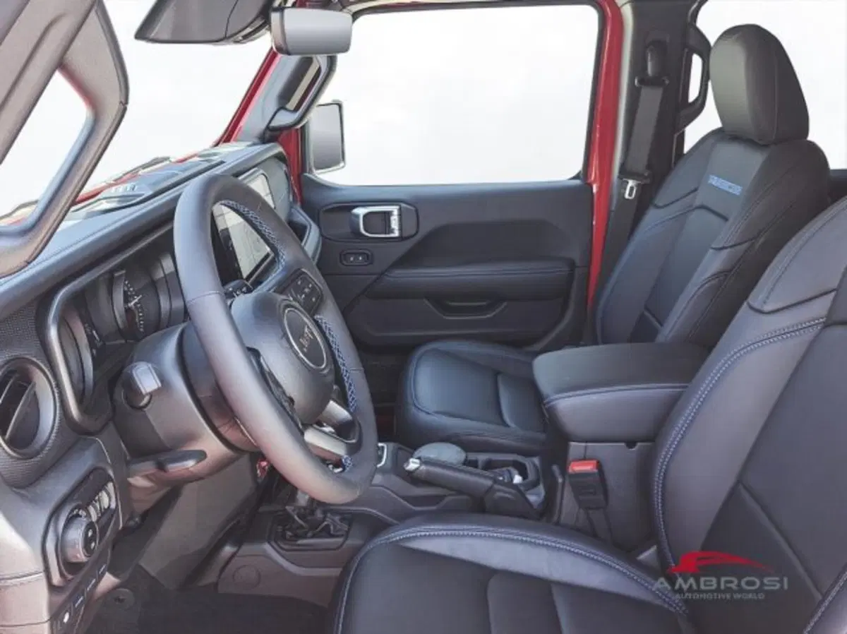 Jeep Wrangler Unlimited usata a Perugia (9)