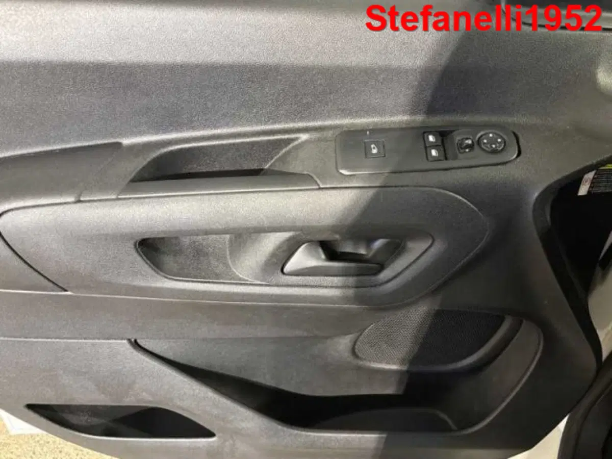 Citroen Berlingo Furgone usata a Bologna (9)