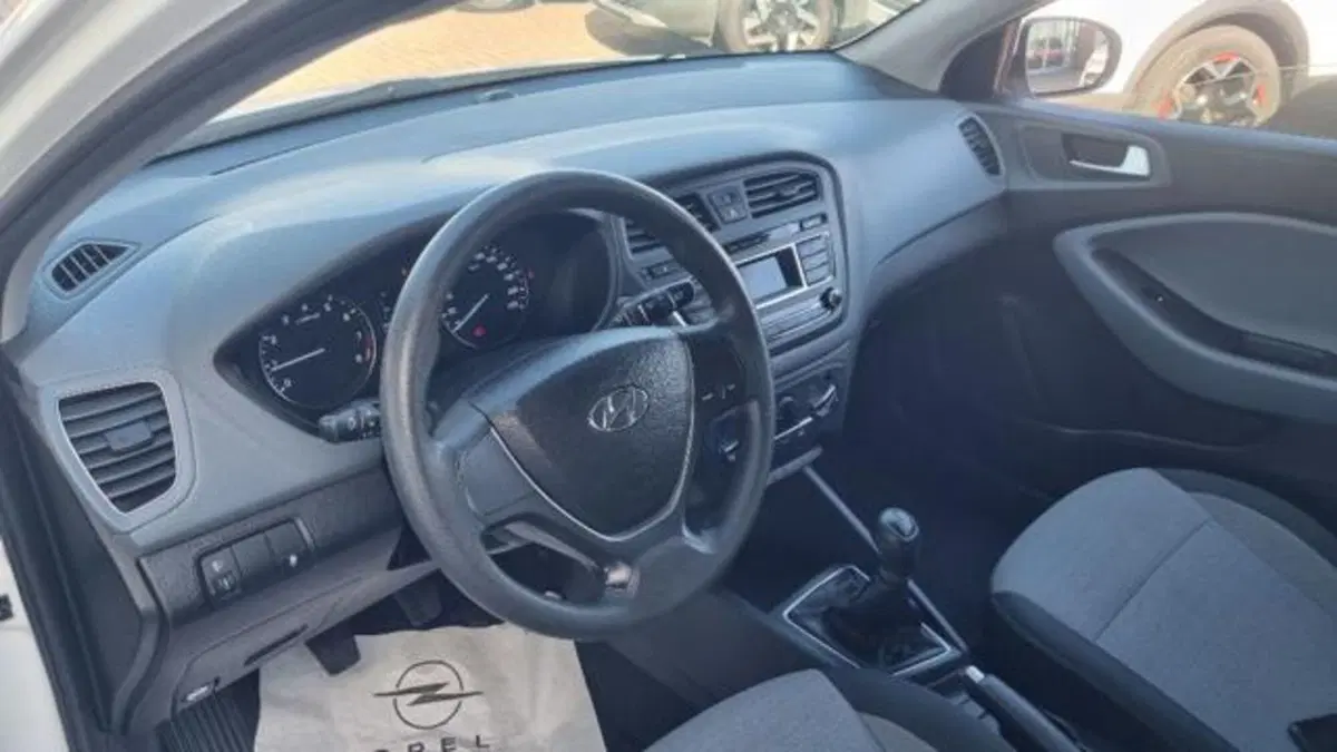 Hyundai i20 usata a Savona (16)