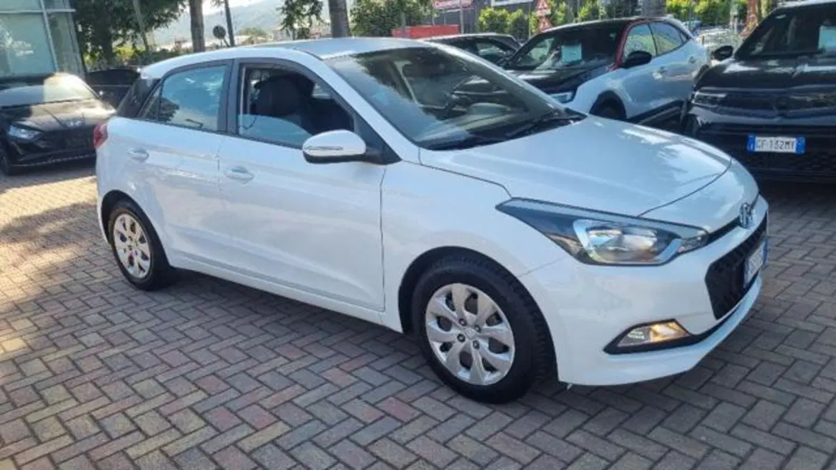 Hyundai i20 usata a Savona (4)