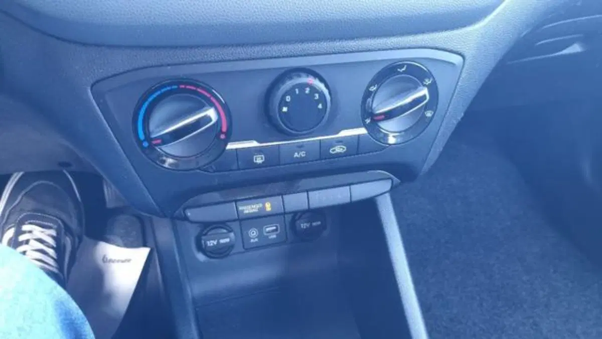 Hyundai i20 usata a Savona (7)