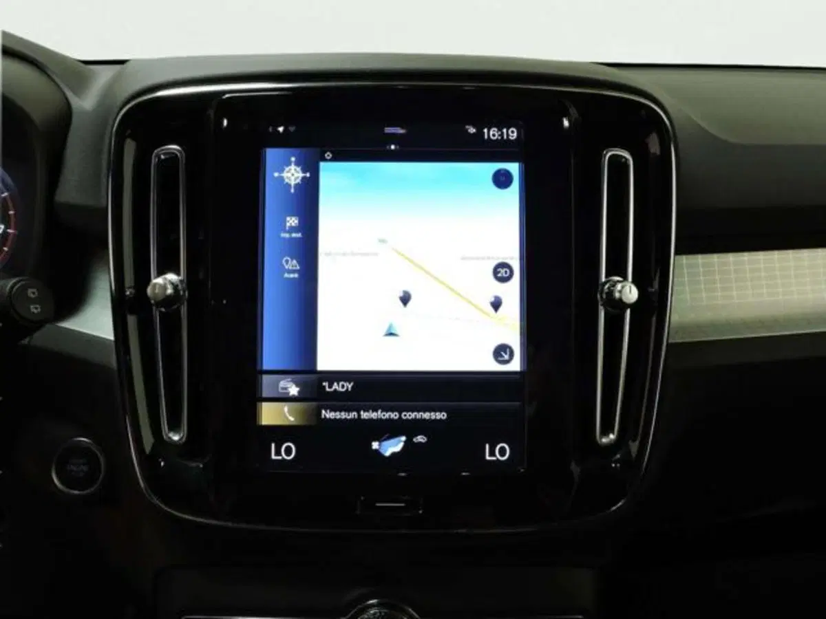 Volvo XC40 usata a Firenze (12)