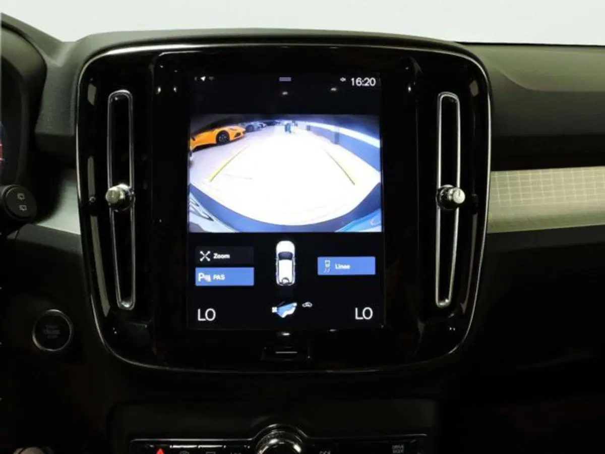 Volvo XC40 usata a Firenze (13)