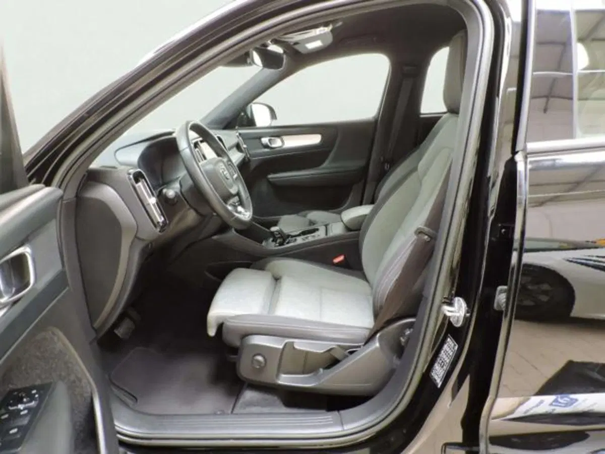 Volvo XC40 usata a Firenze (16)