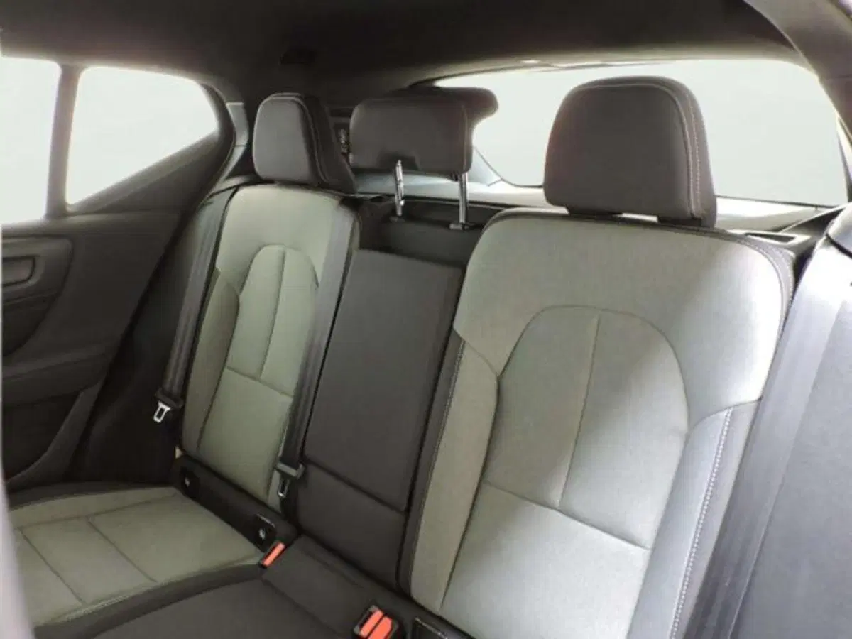 Volvo XC40 usata a Firenze (18)