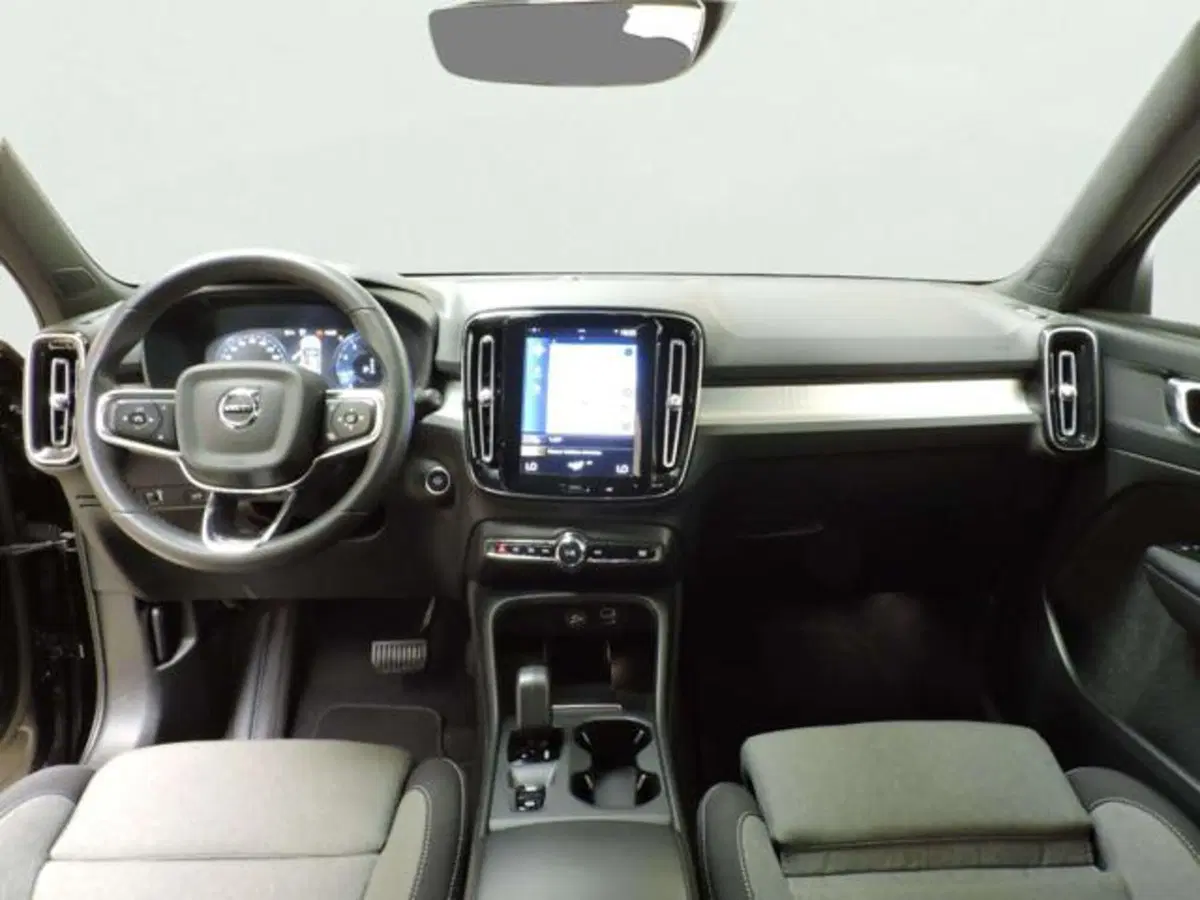 Volvo XC40 usata a Firenze (9)