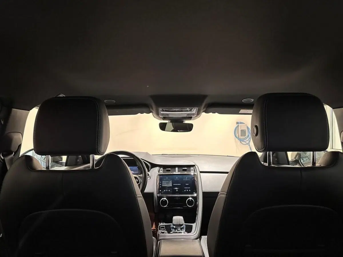Jaguar E-Pace usata a Varese (14)