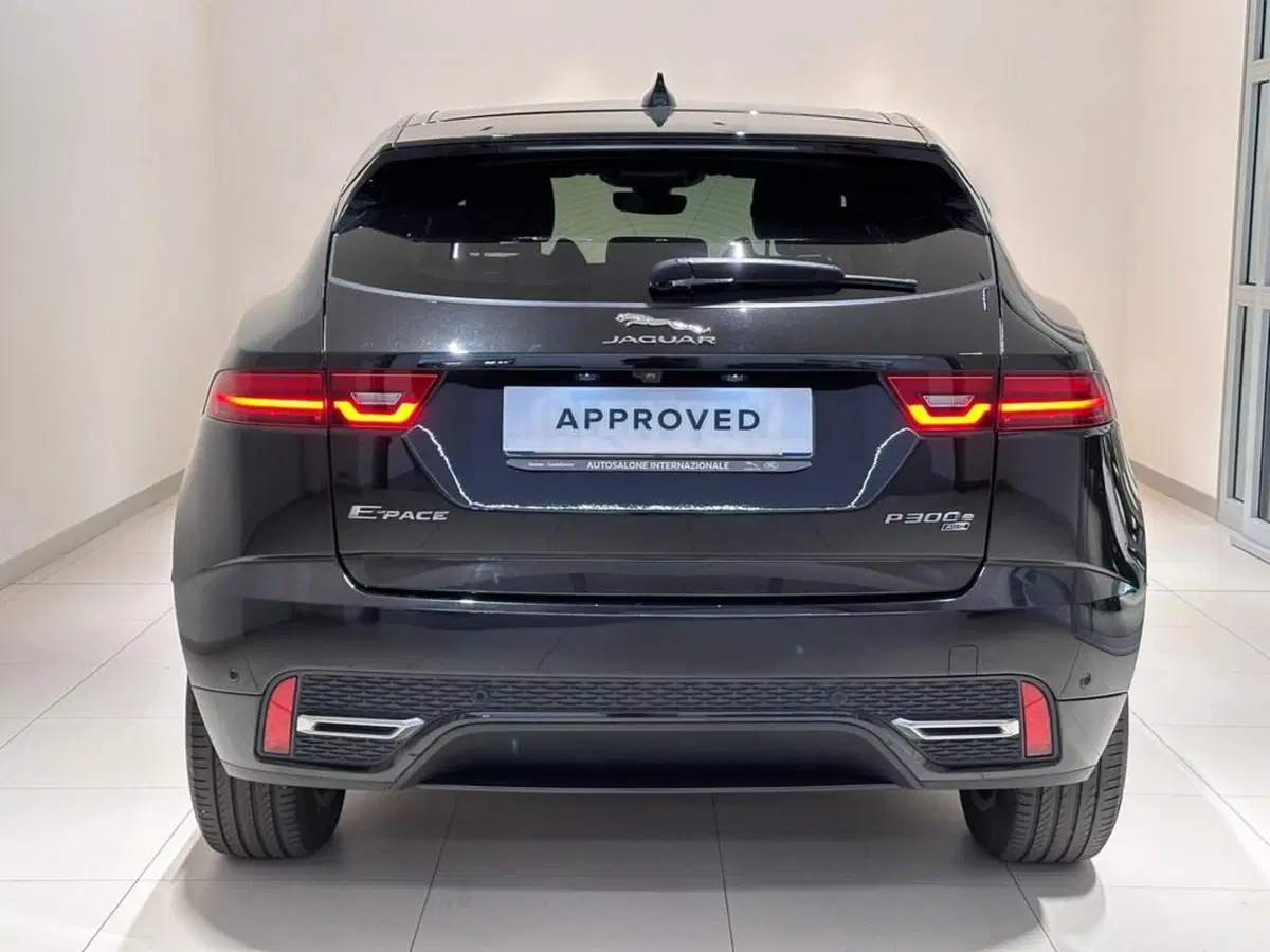 Jaguar E-Pace usata a Varese (2)