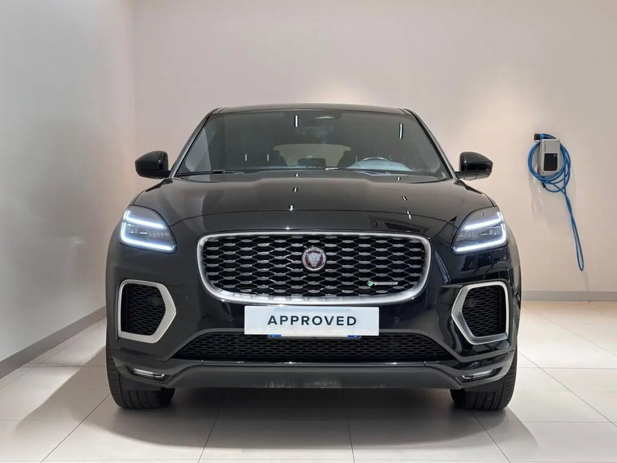 Jaguar E-Pace usata a Varese (3)
